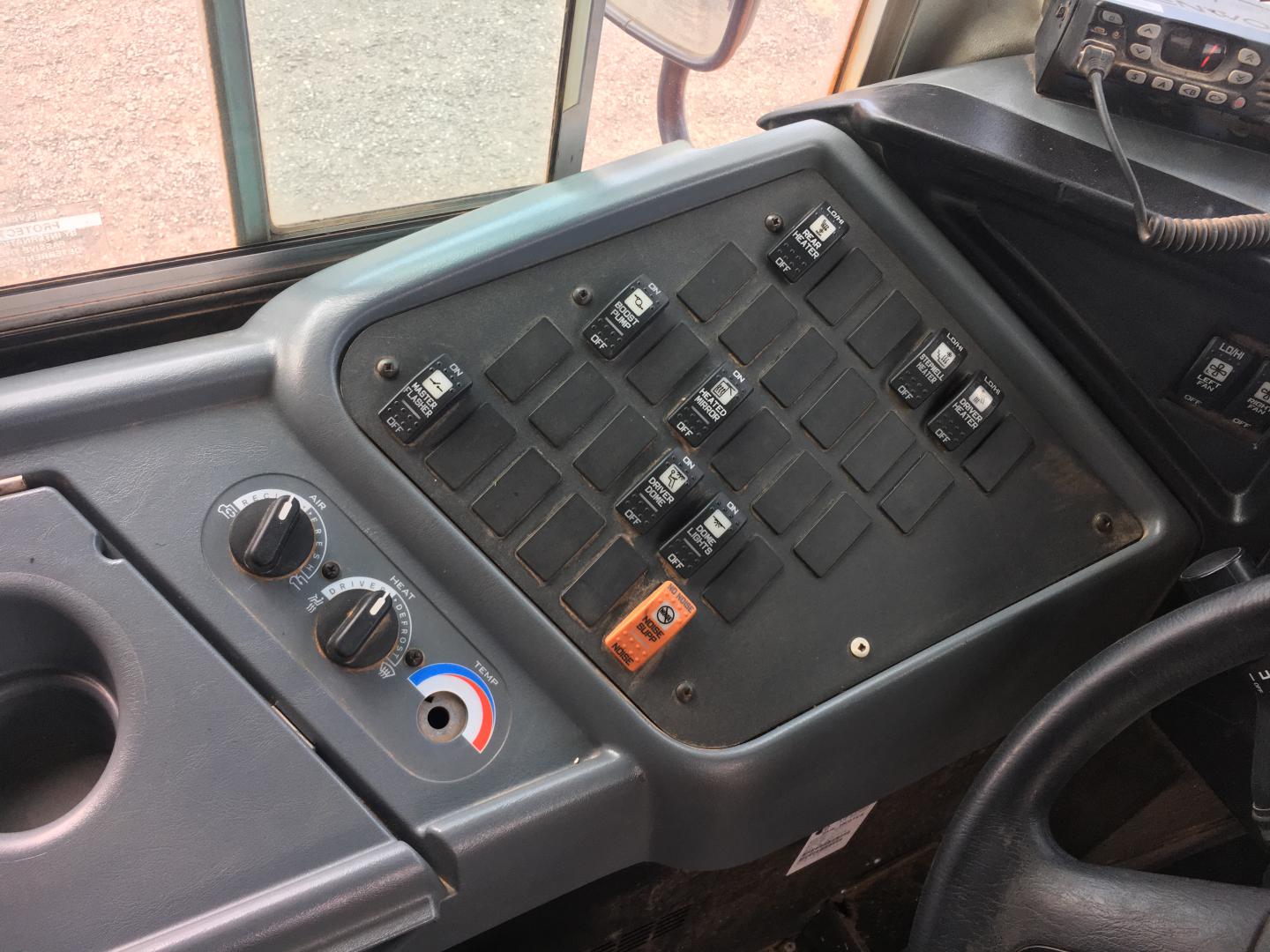 ./imagenes/INVOICE/2019/16448/CAMION ESCOLAR INTERNACTIONAL PB105 (48).JPG